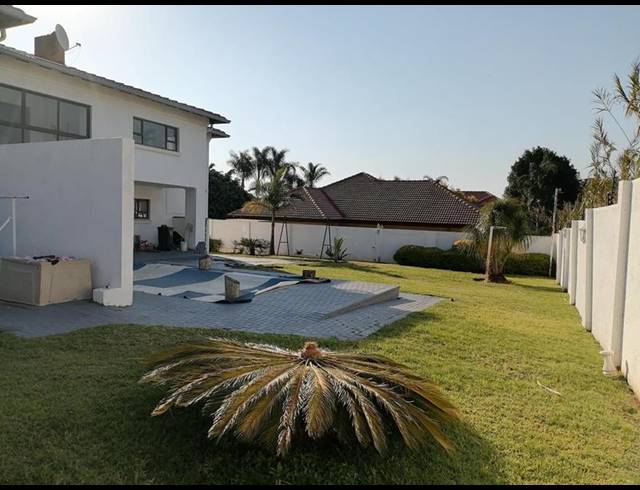 6 BEDROOM HOUSE FOR SALE IN NINAPARK